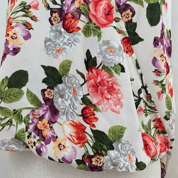 Forever 21 Floral Top/blouse. Multi colors. Sz M - Picture 3 of 8